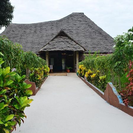 Meremeta Lodge Utende Екстериор снимка