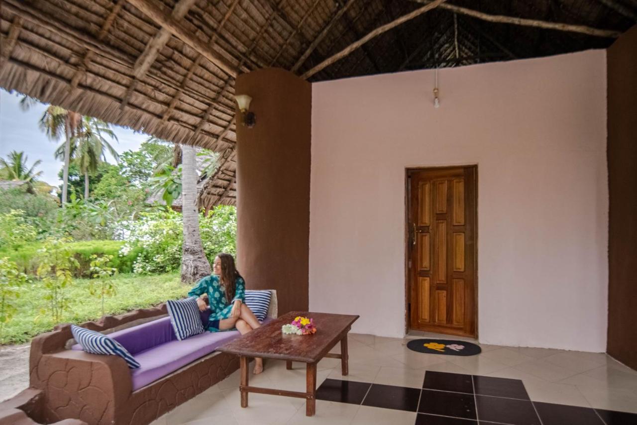 Meremeta Lodge Utende Екстериор снимка